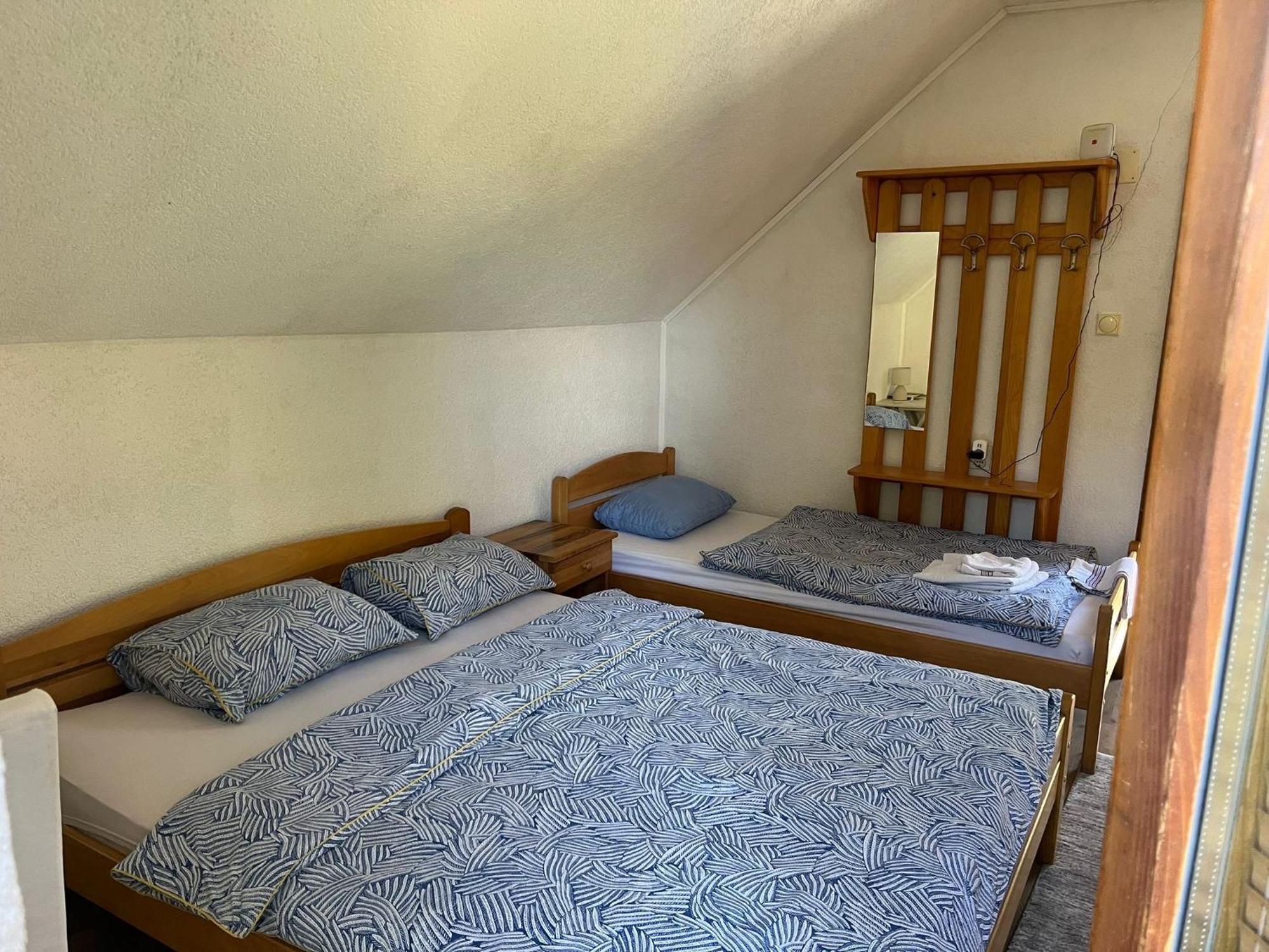 Bed And Breakfast Family Djukic Sipovo ภายนอก รูปภาพ